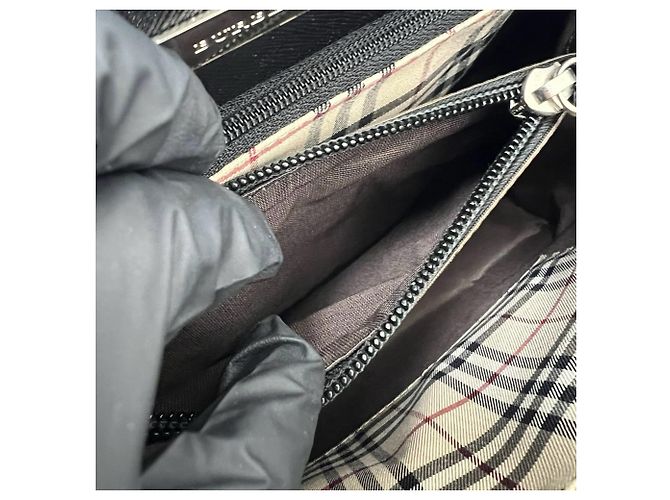 Mini bolso tote de piel Burberry Nova Check Pattern Negro - vista 10