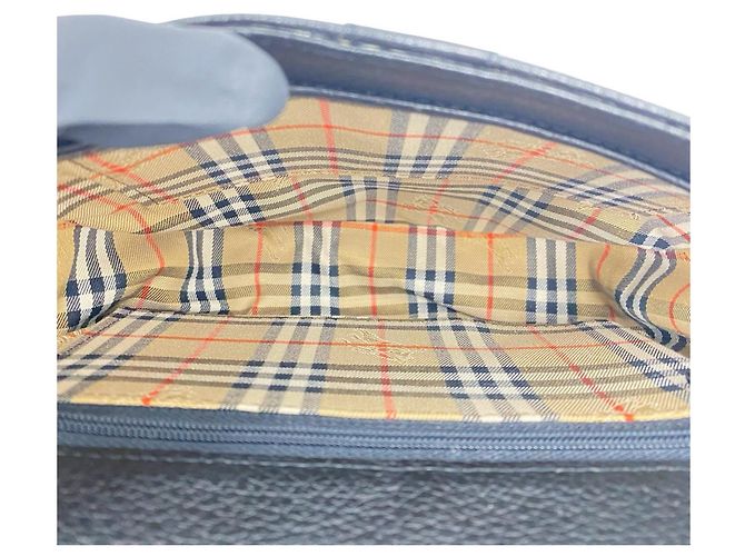 Burberry Schultertasche Pouch aus schwarzem Leder - Ansicht 9