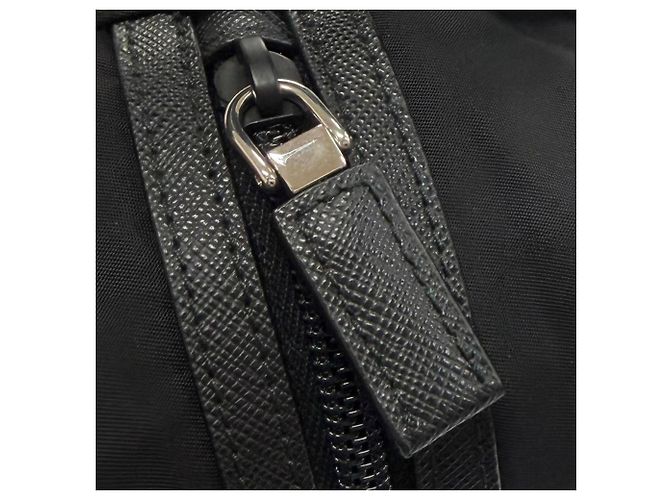 Bolsa de Mão Prada 2NA819 em Nylon e Couro Preto - vista 8