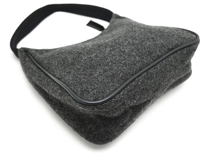 Prada Sport Handtasche aus Wolle in Grau Braun - Ansicht 4