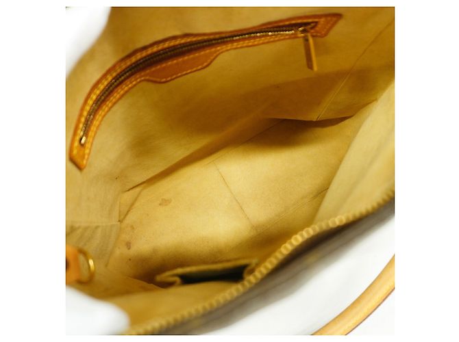 Borsa a tracolla Louis Vuitton Monogram Looping GM Marrone - vista 4