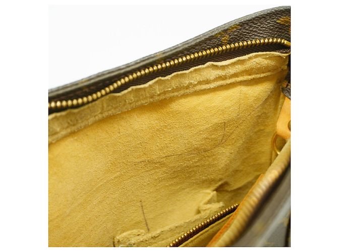 Borsa a tracolla Louis Vuitton Monogram Looping GM Marrone - vista 9