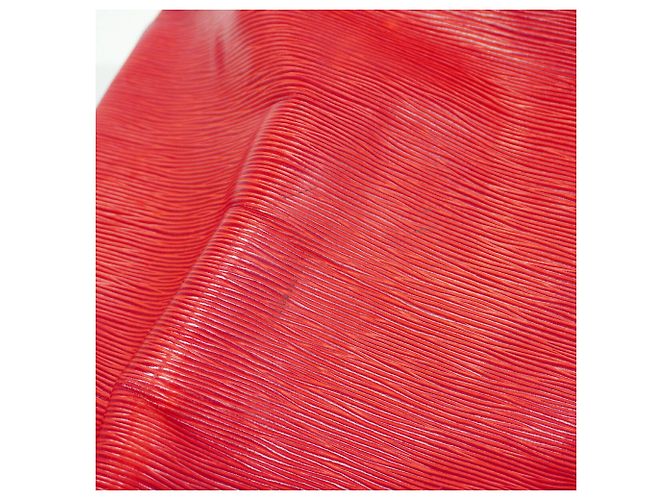 Borsa a tracolla Louis Vuitton Epi Noe Rosso - vista 11