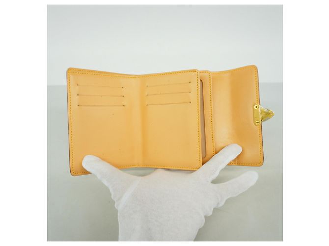 Cartera Tri-fold Louis Vuitton en Blanc Blanco - vista 3