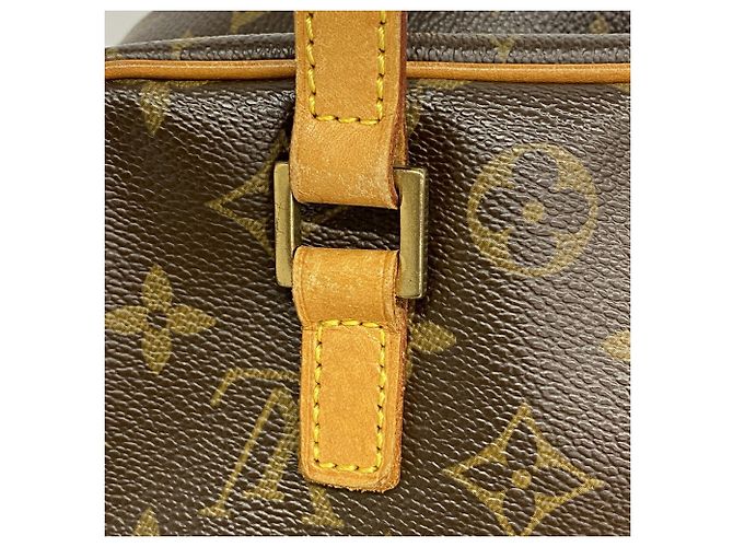 Borsa a tracolla Louis Vuitton Monogram Cite MM Marrone - vista 11