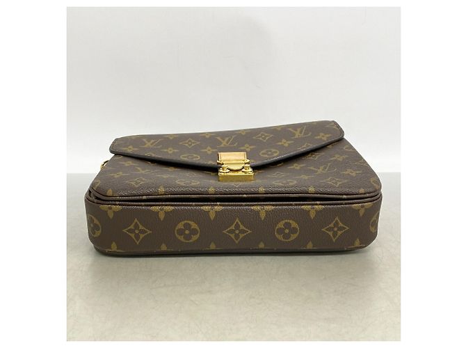 Bolso Louis Vuitton Monogram Pochette Metis MM Castaño - vista 3