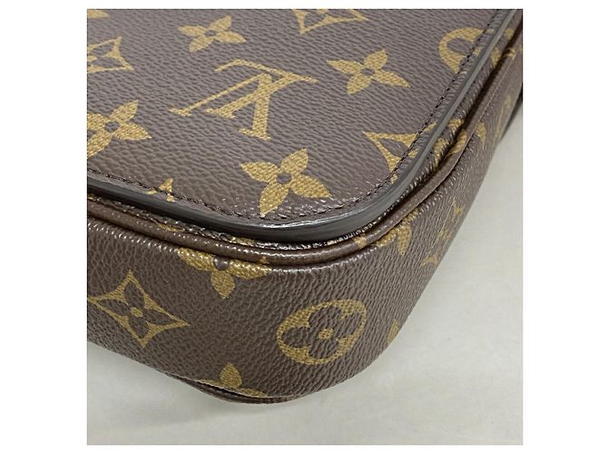 Bolso Louis Vuitton Monogram Pochette Metis MM Castaño - vista 6