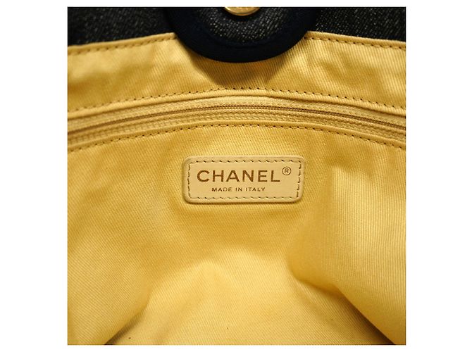Borsa Tote Chanel Deauville in Denim con Catena Blu navy - vista 5