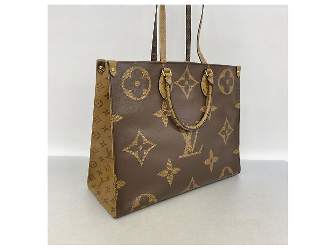 Borsa Tote Louis Vuitton Monogram Giant Reverse OnTheGo GM Marrone - vista 2