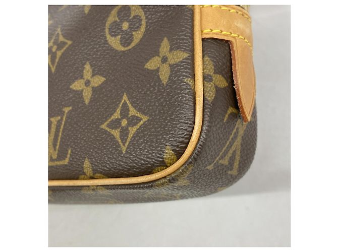 Louis Vuitton Monogram Pochette Marly Bandoulière Shoulder Bag - vista 6