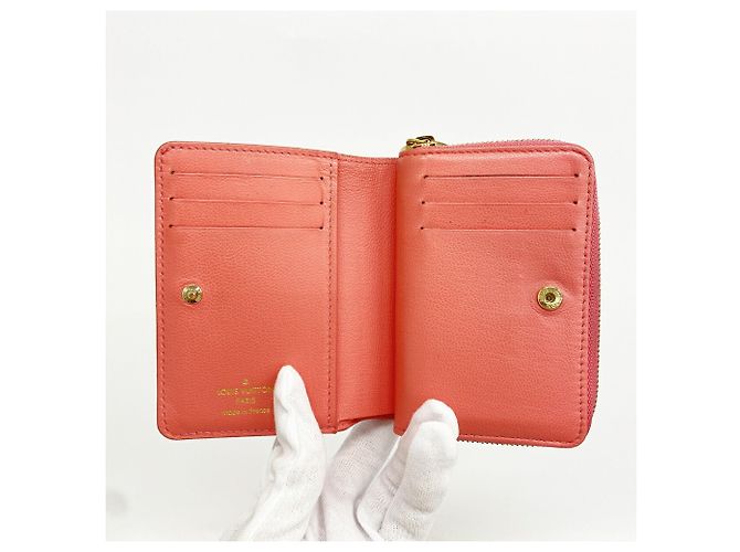 Louis Vuitton Monogram Embossed Portefeuille Lou Wallet Pink - Ansicht 3