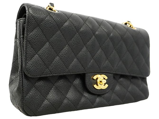 Chanel Matelassé Shoulder Bag Black - view 2