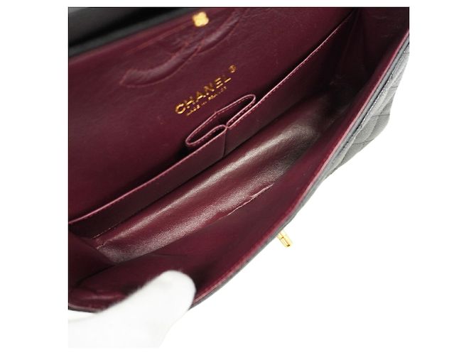 Chanel Matelassé Shoulder Bag Black - view 4
