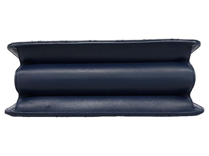 Chanel Matelassé Schultertasche Marineblau - Ansicht 3