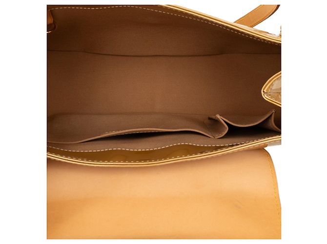 Louis Vuitton Beige Monogram Vernis Biscayne Bay GM - vista 4