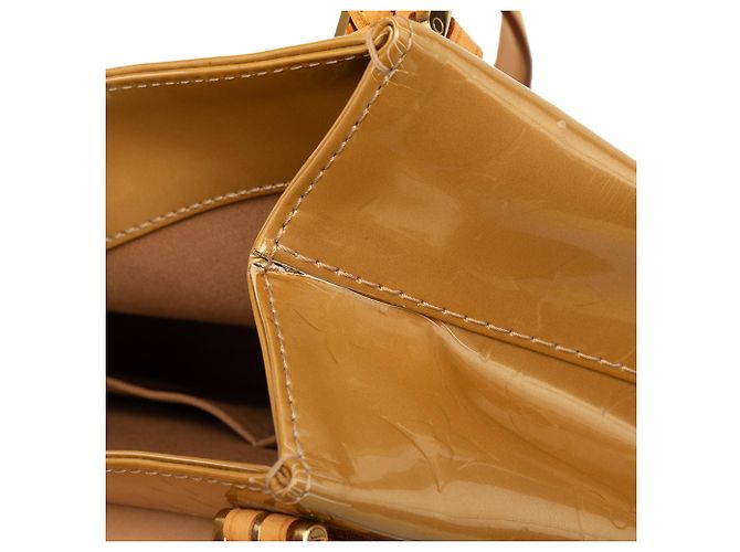 Louis Vuitton Beige Monogram Vernis Biscayne Bay GM - vista 6