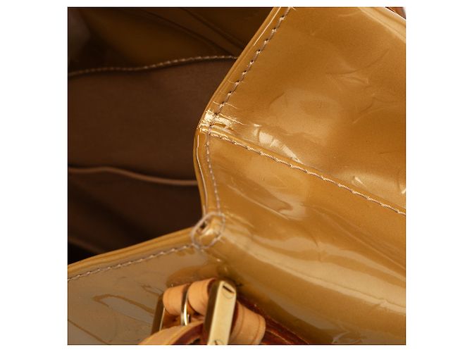 Louis Vuitton Beige Monogram Vernis Biscayne Bay GM - vista 7
