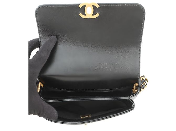Chanel Black Mini CC Quilted Lambskin Logo Chain Flap Nero - vista 4