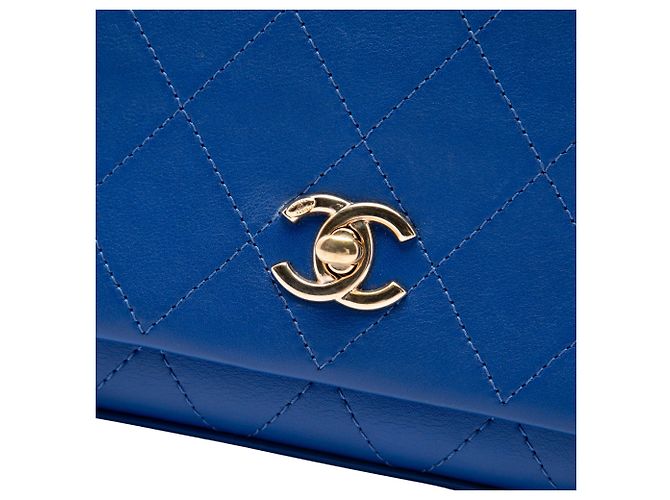 Chanel Blue CC Quilted Calfskin Diamond Stitched Flap Bleu - vue 5