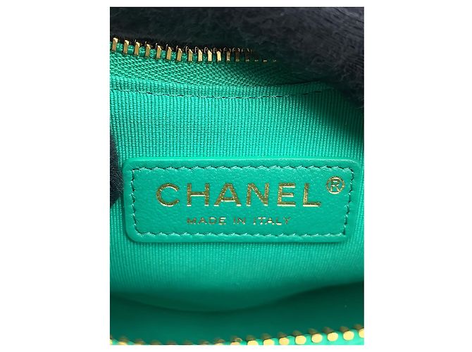 Borsa Hobo Chanel Small in pelle d'agnello matelassé verde con catena e gancio - vista 5