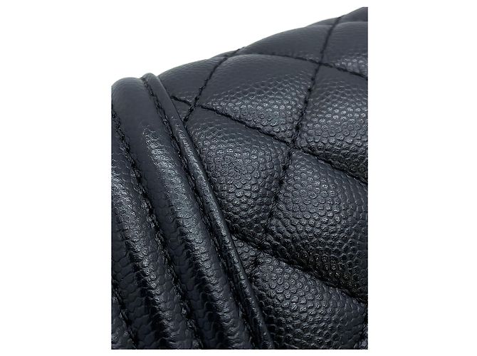 Chanel Black Small Quilted Caviar Boy Flap Nero - vista 10