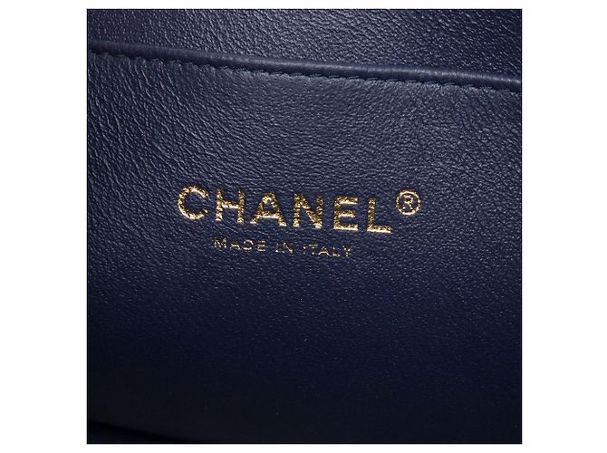 Vanity Case Chanel Blue CC trapuntato in pelle Caviar con manico e catena Blu navy - vista 5
