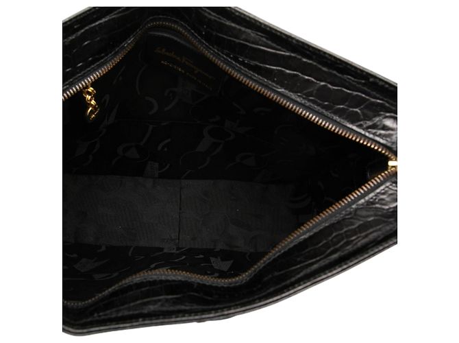 Salvatore Ferragamo Borsa a tracolla Ferragamo in pelle embossed croc nera Double Gancini - vista 4