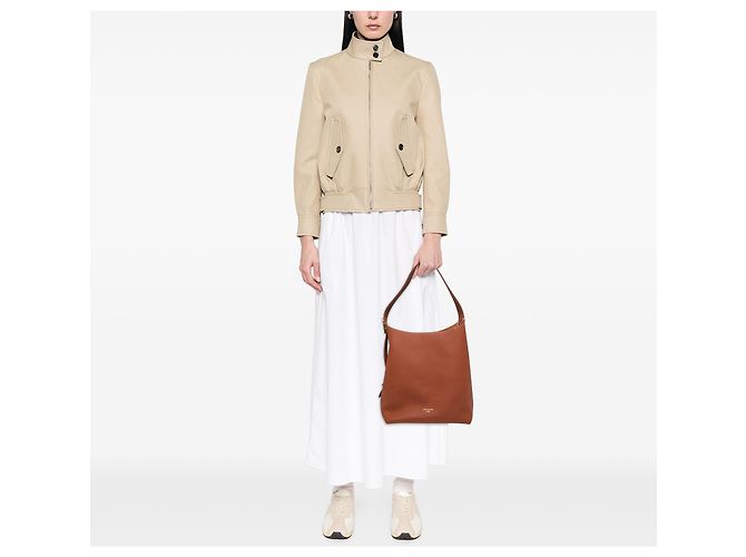 Louis Vuitton Low Key Hobo MM em couro de bezerro grão marrom - vista 6