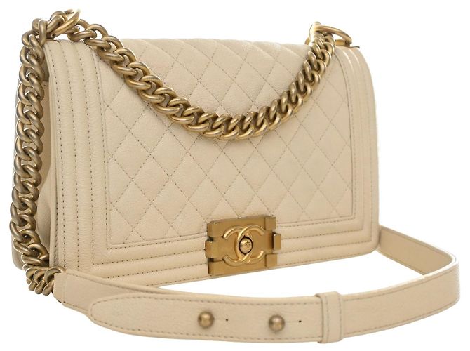 Chanel White Old Medium Quilted Caviar Boy Flap Blanco Crudo - vista 10