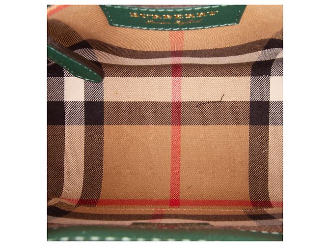 Mala Tote Burberry Small em pele de vitelo granulada Verde com fivela - vista 4