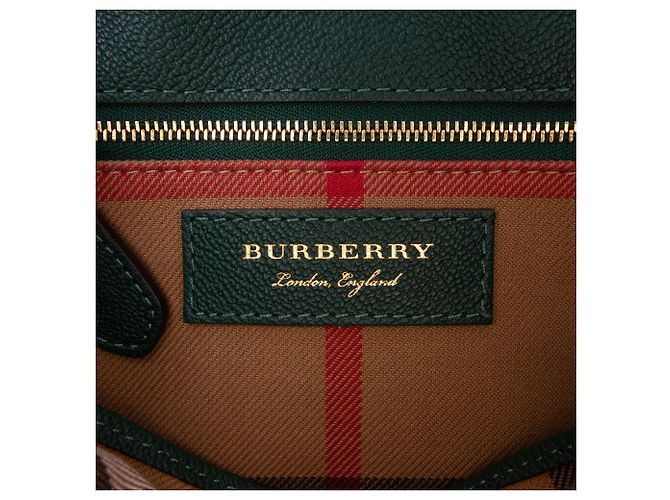 Mala Tote Burberry Small em pele de vitelo granulada Verde com fivela - vista 5