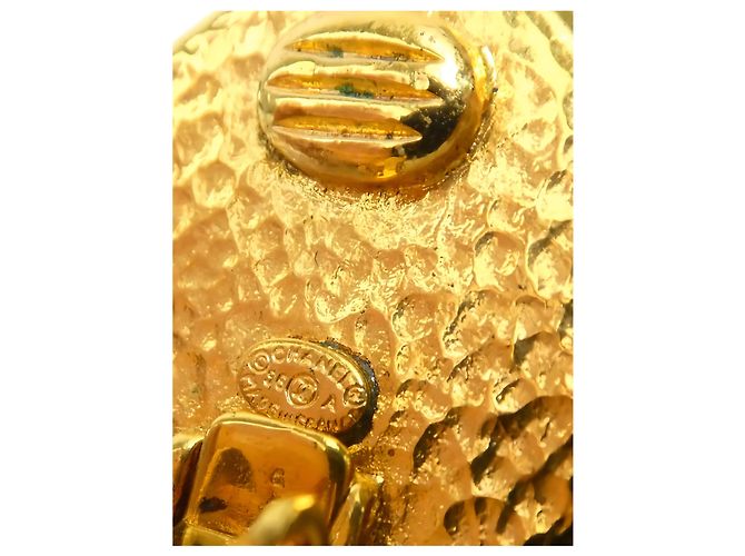 Orecchini a clip Chanel Gold CC placcati oro rhombus D'oro - vista 3