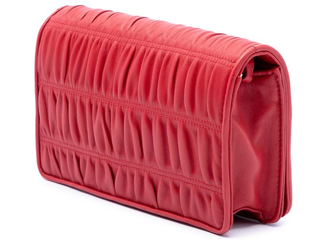 Prada Red Nappa Gaufre Chain Flap Roja - vista 2