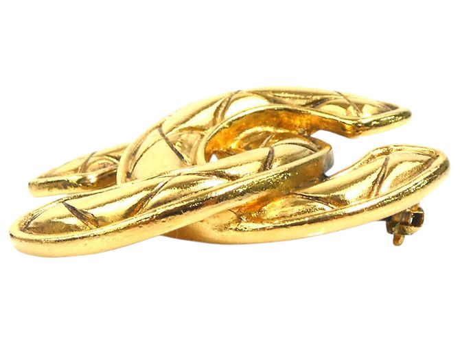 Spilla trapuntata Chanel Gold CC placcata oro D'oro - vista 4