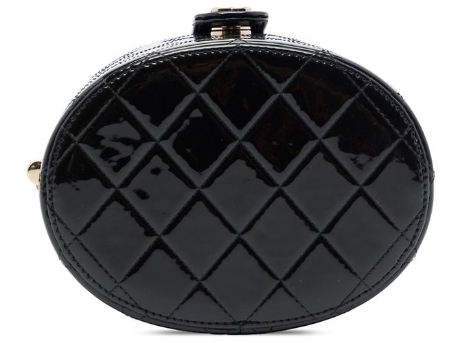 Chanel CC gesteppte runde Vanity Clutch aus schwarzem Lackleder mit Kette - Ansicht 3