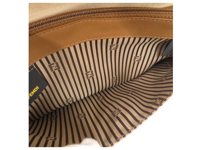 Clutch a Busta Chameleon Fendi in pelle bicolore beige - vista 5