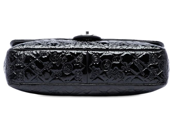 Chanel Black Jumbo Patent Embossed Lucky Symbols Flap Nero - vista 3
