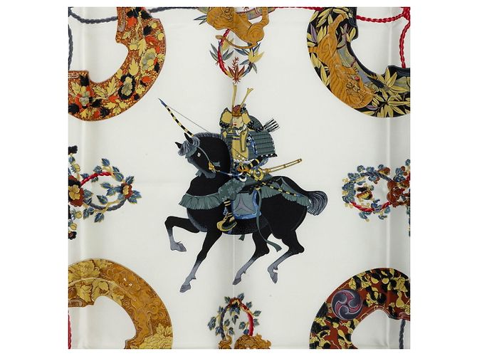 Hermès Hermes Carre 90 SAMOURAI Schal Mehrfarben Gelb - Ansicht 2