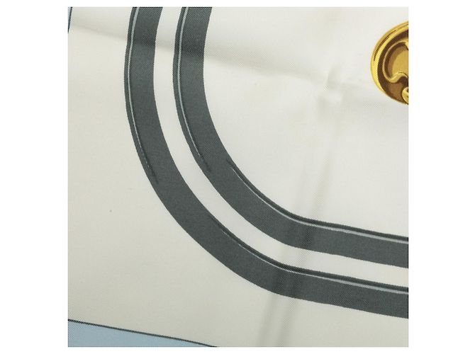 Hermès Foulard Hermes Carre 90 Brides de Gala Bianco Blu chiaro - vista 4