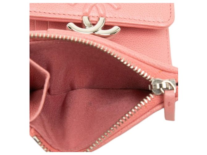 Portafoglio tri-fold Chanel Matelassé in pelle rosa - vista 5