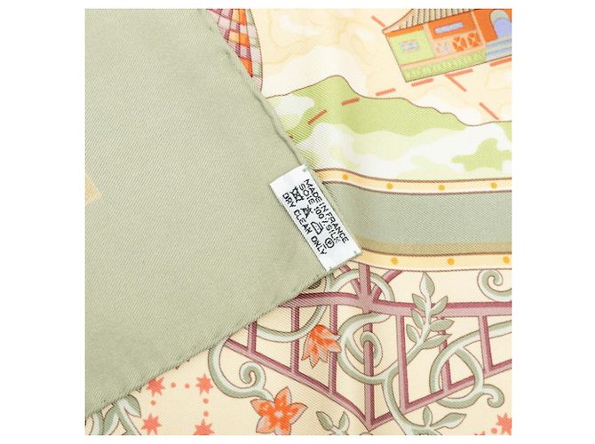 Hermès Foulard Hermes Carre 90 World Map Beige Verde - vista 9