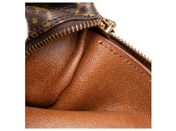 Bolso Louis Vuitton Monogram Papillon 26 Castaño - vista 6