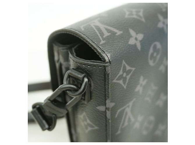 Borsa a tracolla verticale Louis Vuitton Monogram Eclipse S-Lock Nero - vista 6
