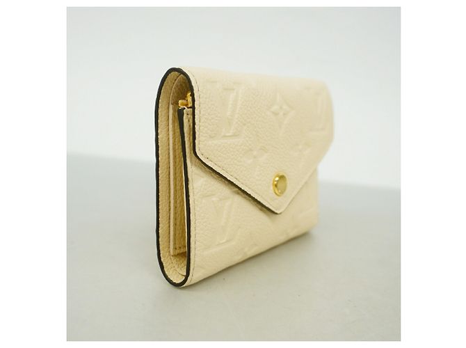 Cartera Louis Vuitton Tri-fold en Cream Crudo - vista 2