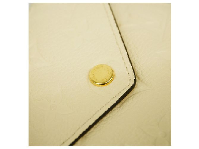 Cartera Louis Vuitton Tri-fold en Cream Crudo - vista 6