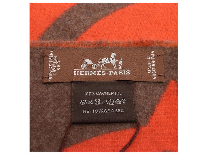 Hermès Sciarpa in cashmere Hermes Casaque Buckle et Camaieu Marrone Rosso - vista 2