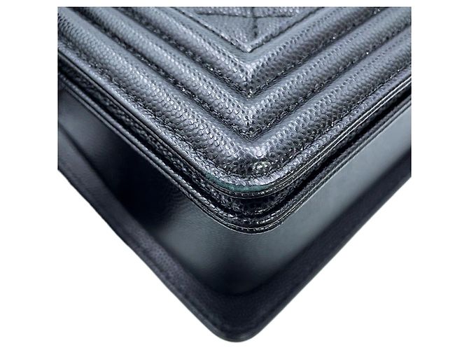 Borsa a tracolla Chanel Boy con catena Nero - vista 12