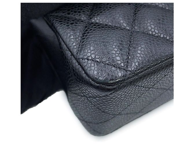 Borsa a tracolla con catena Chanel in pelle di vitello martellata nera Nero - vista 15
