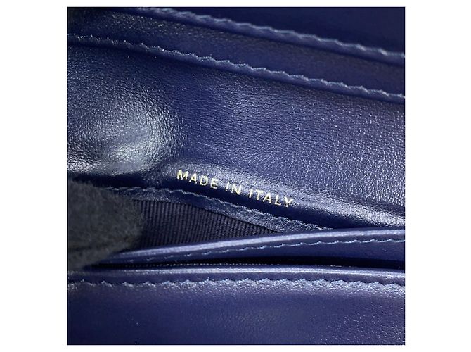 Timeless Carteira Bi-Fold Chanel em Navy - vista 12
