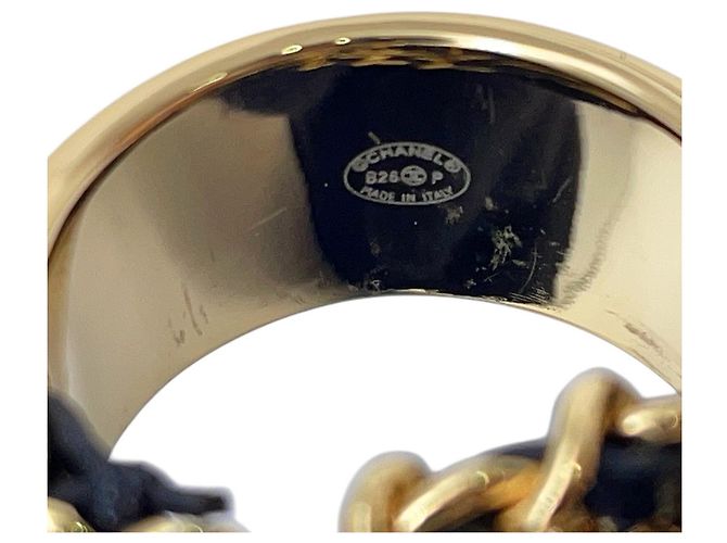 Chanel Ring aus goldfarbenem Leder und Metall - Ansicht 7